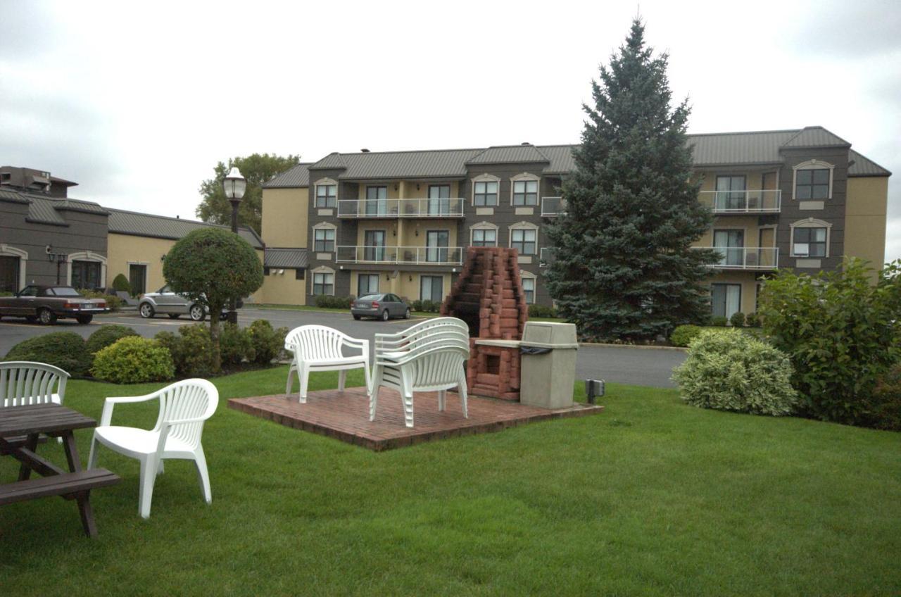 Auberge Harris Сен-Жан-сюр-Ришельо Екстериор снимка