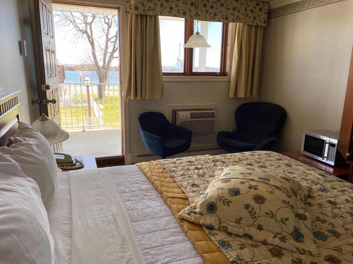 Auberge Harris Сен-Жан-сюр-Ришельо Екстериор снимка